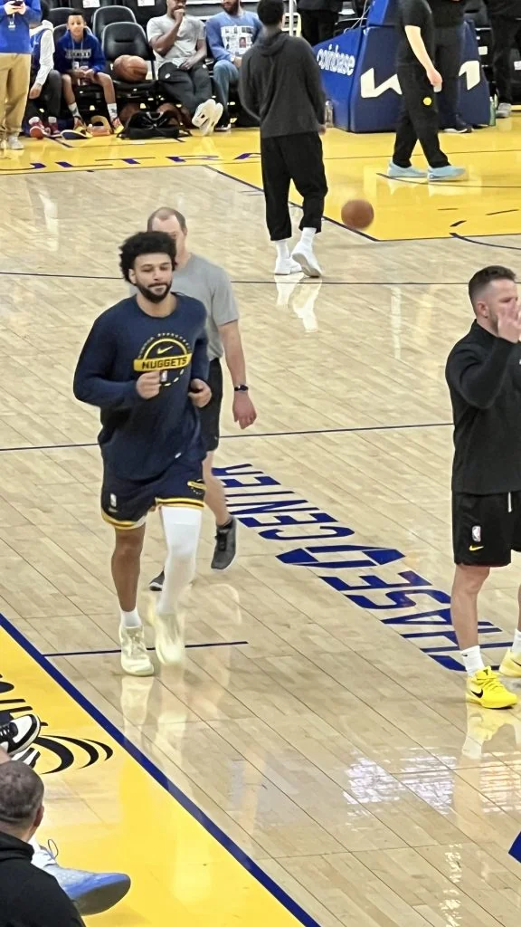 去金州勇士隊主場看NBA